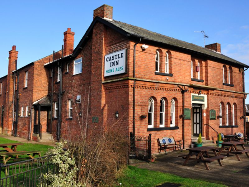 Castle at Torksey. (Pub, External, Key). Published on 01-01-1970