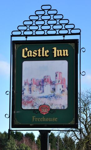 Pub sign Castle. (Pub, Sign). Published on 01-01-1970