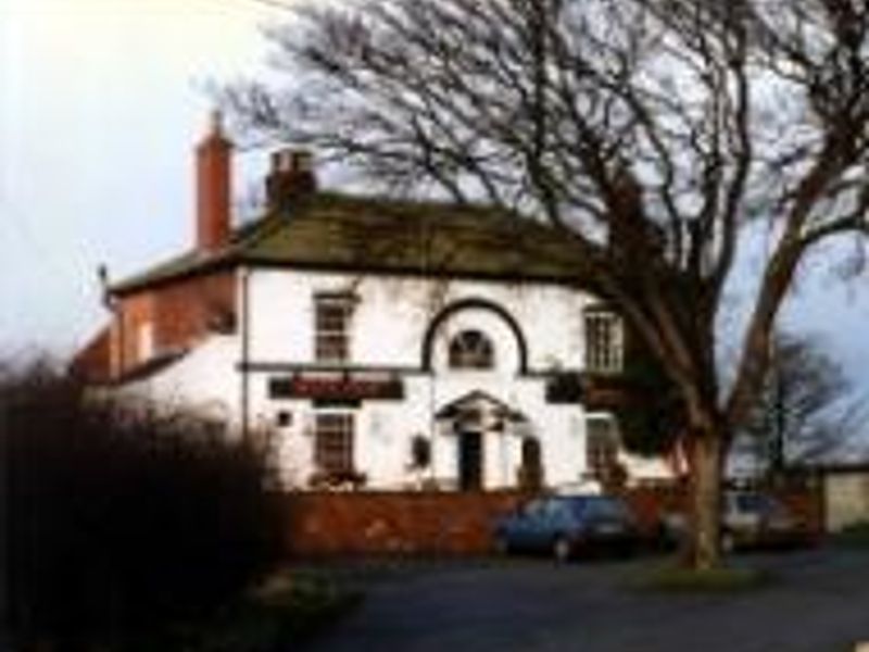 White Swan at Torksey Lock. (Pub). Published on 01-01-1970