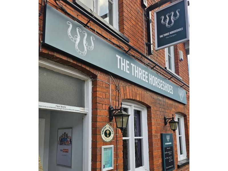 Three Horseshoes at Waddington. (Pub, External, Sign). Published on 01-01-1970 