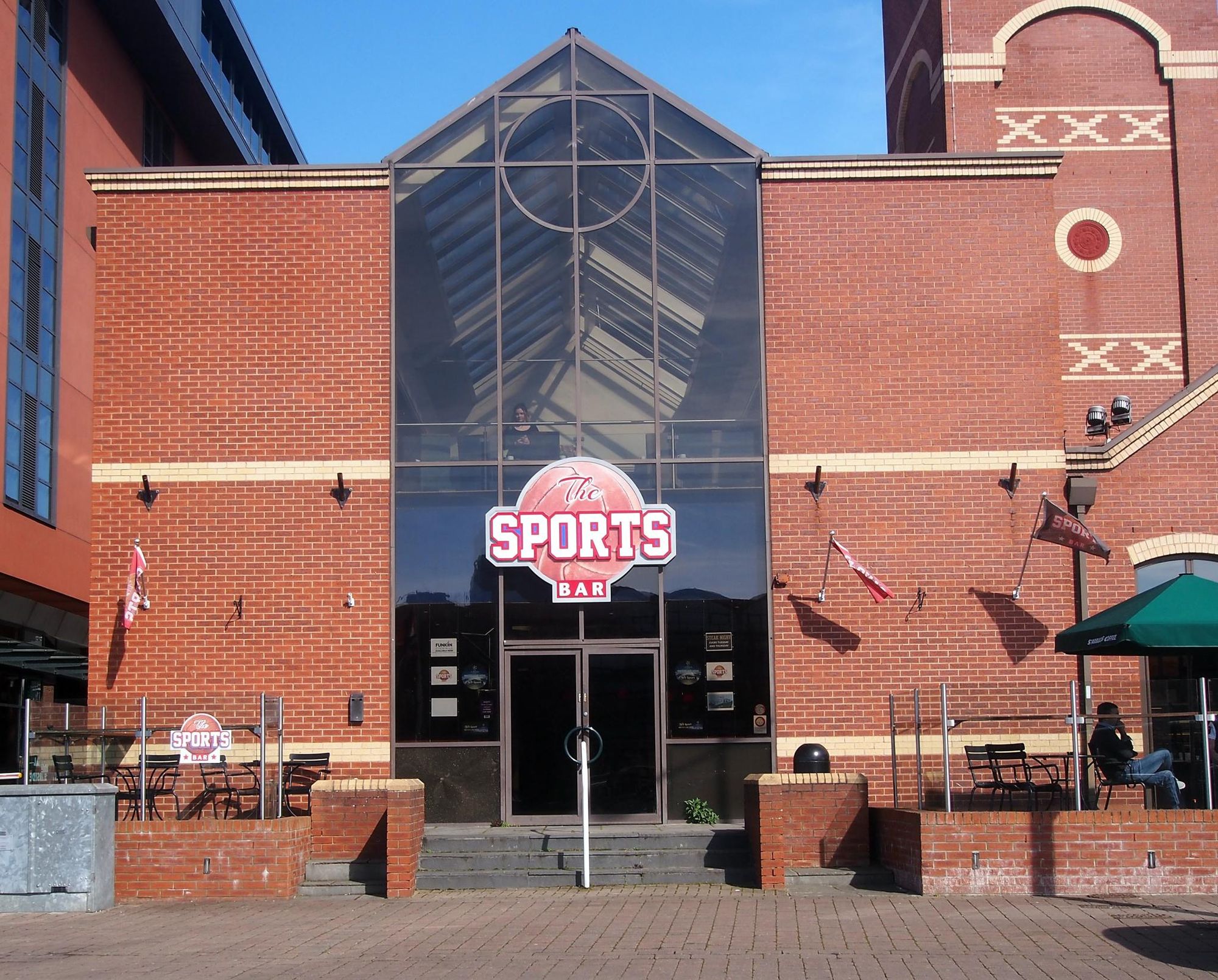 Sports Bar in Lincoln. (Pub, External, Key). Published on 01-01-1970