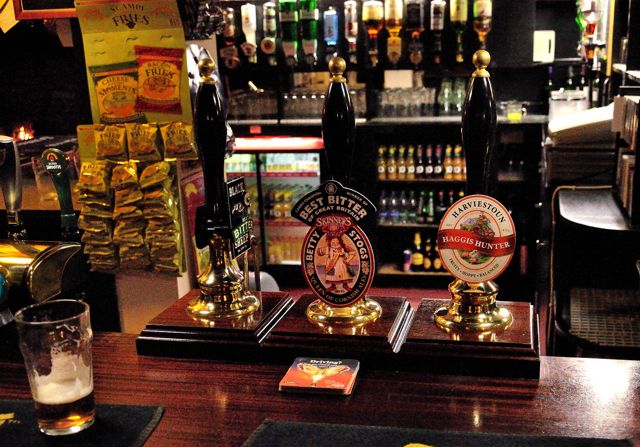 Beers at the Inn on the Green. (Pub, Bar). Published on 01-01-1970
