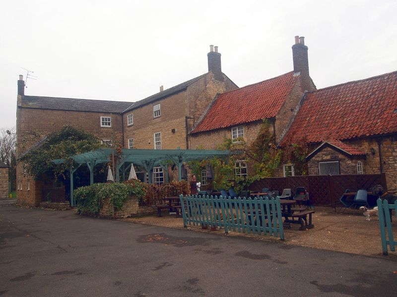George Hotel at Leadenham. (Pub, External). Published on 11-09-2018 