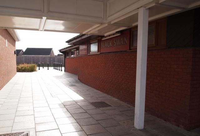 Black Swan at Lincoln. (Pub, External, Key). Published on 01-01-1970