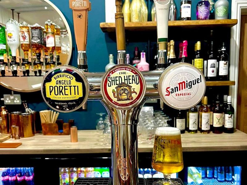 (Pub, Bar). Published on 28-06-2022 