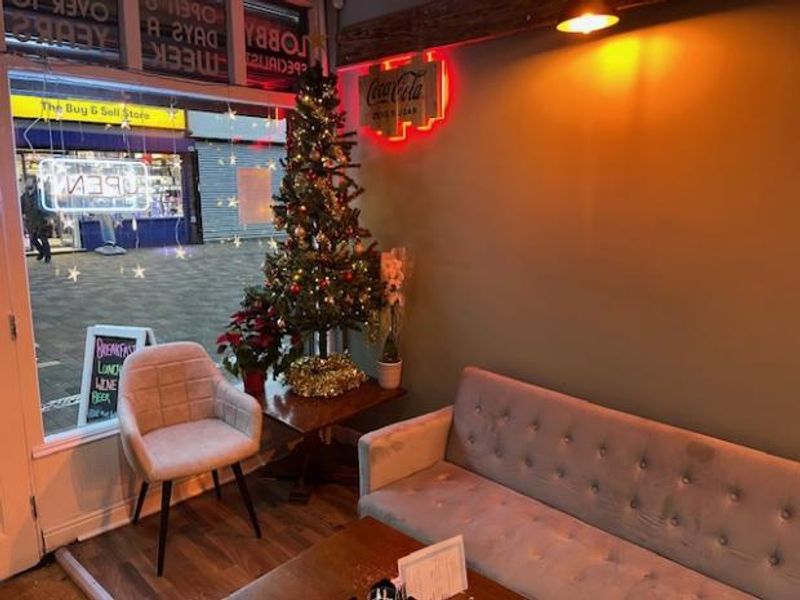 (Pub, Bar). Published on 13-12-2024 
