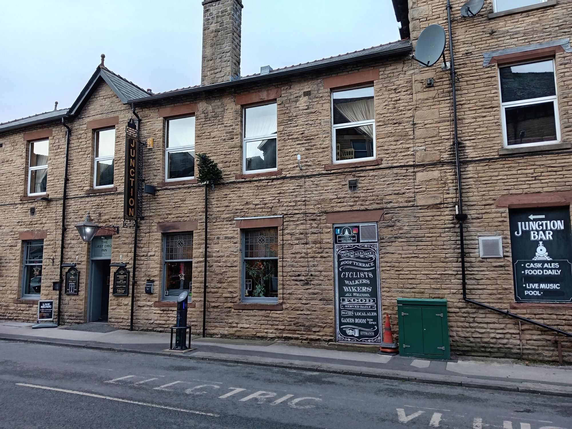 The side of the hotel where the main bar is. (Pub, External). Published on 17-12-2024