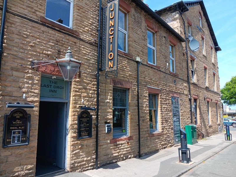 The entrance to the Junction Bar. (Pub, External). Published on 24-05-2025