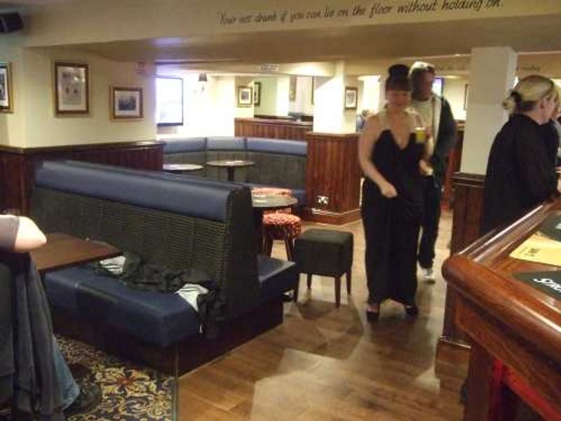 Bull-Morecambe--2013-01-15. (Pub). Published on 24-07-2013 
