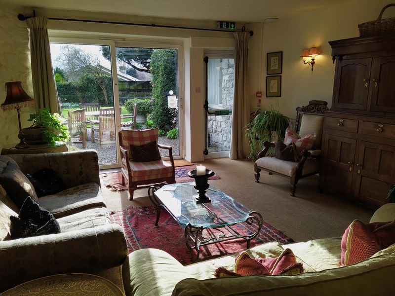 Garden Lounge February 2026 . (Pub). Published on 16-02-2026 