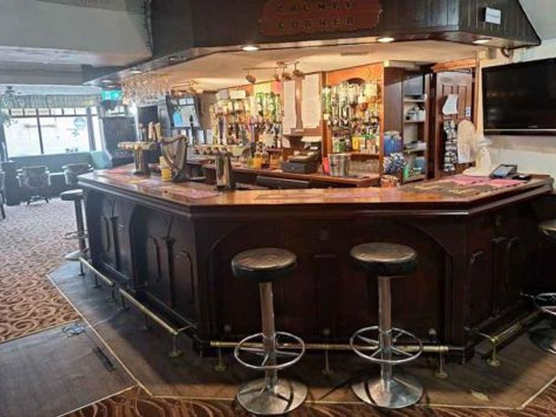(Pub, Bar). Published on 19-05-2025 