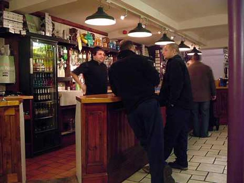 Bentley’s-Lancaster-2005-12-13. (Pub). Published on 24-07-2013 