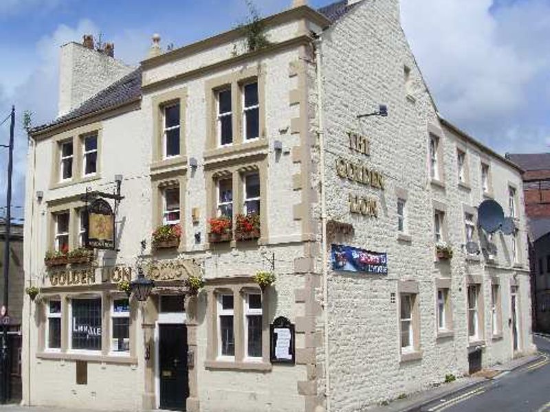 Golden Lion - Lancaster. (External). Published on 07-11-2013