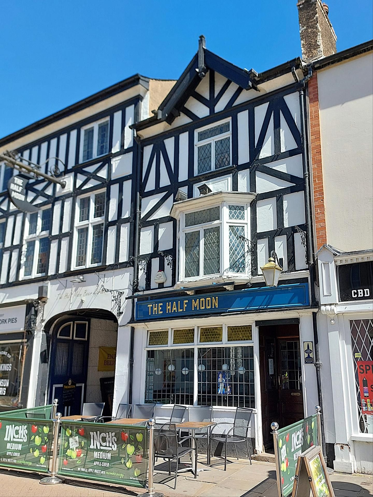 Pub Front. (Pub, External). Published on 01-01-1970