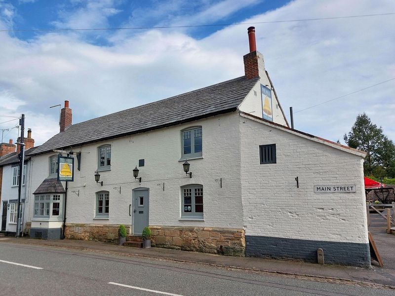 Pub Front. (Pub, External). Published on 01-01-1970