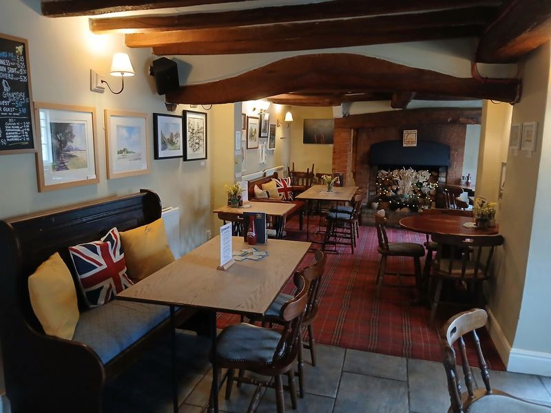 Lounge. (Pub). Published on 01-01-1970