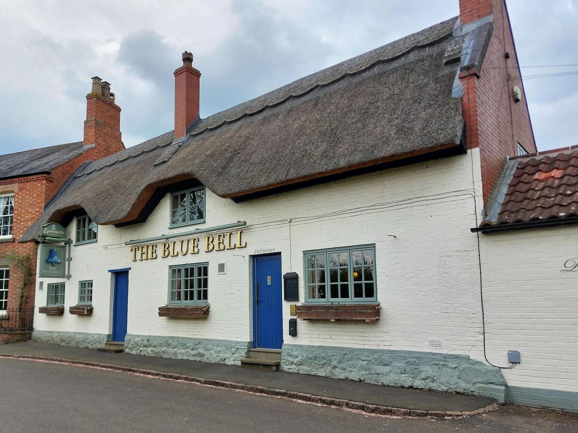Pub Front. (Pub, External). Published on 01-01-1970