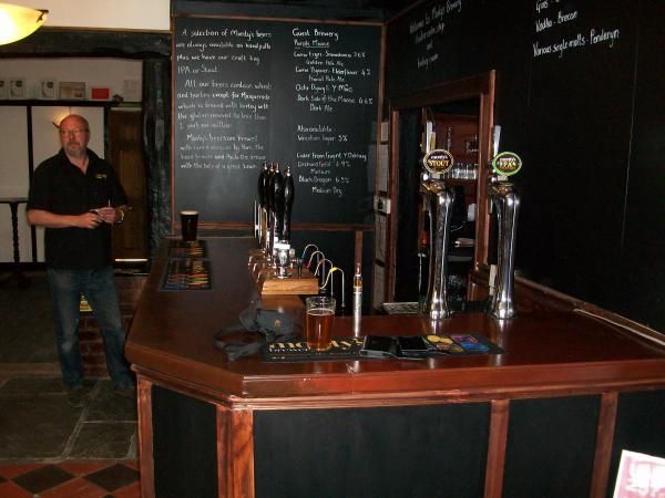 (Bar). Published on 25-05-2015