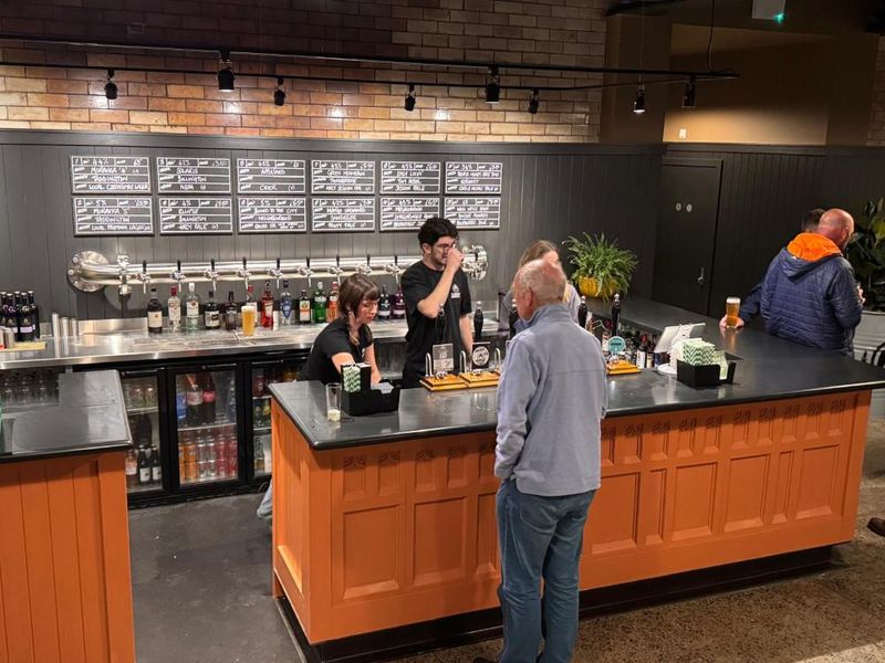 (Brewery, Bar). Published on 26-09-2024