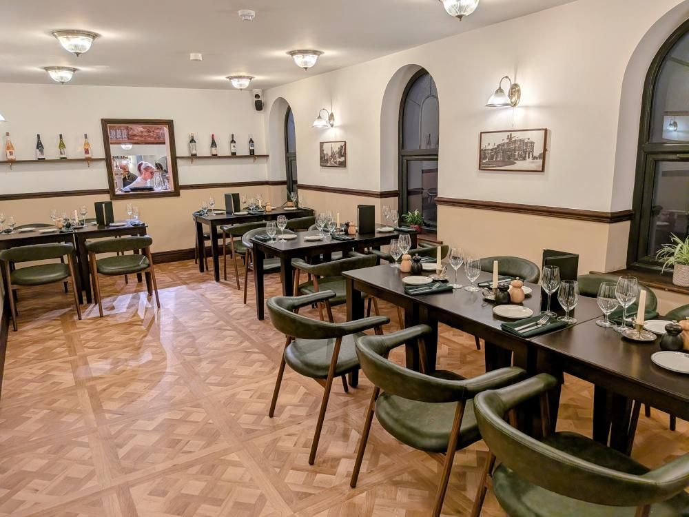 (Pub, Restaurant). Published on 28-05-2026