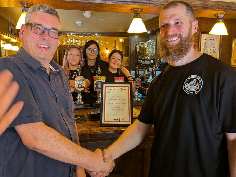 Branch Pub of the Year presntation to Mike Cooper. (Award). Published on 04-08-2025 