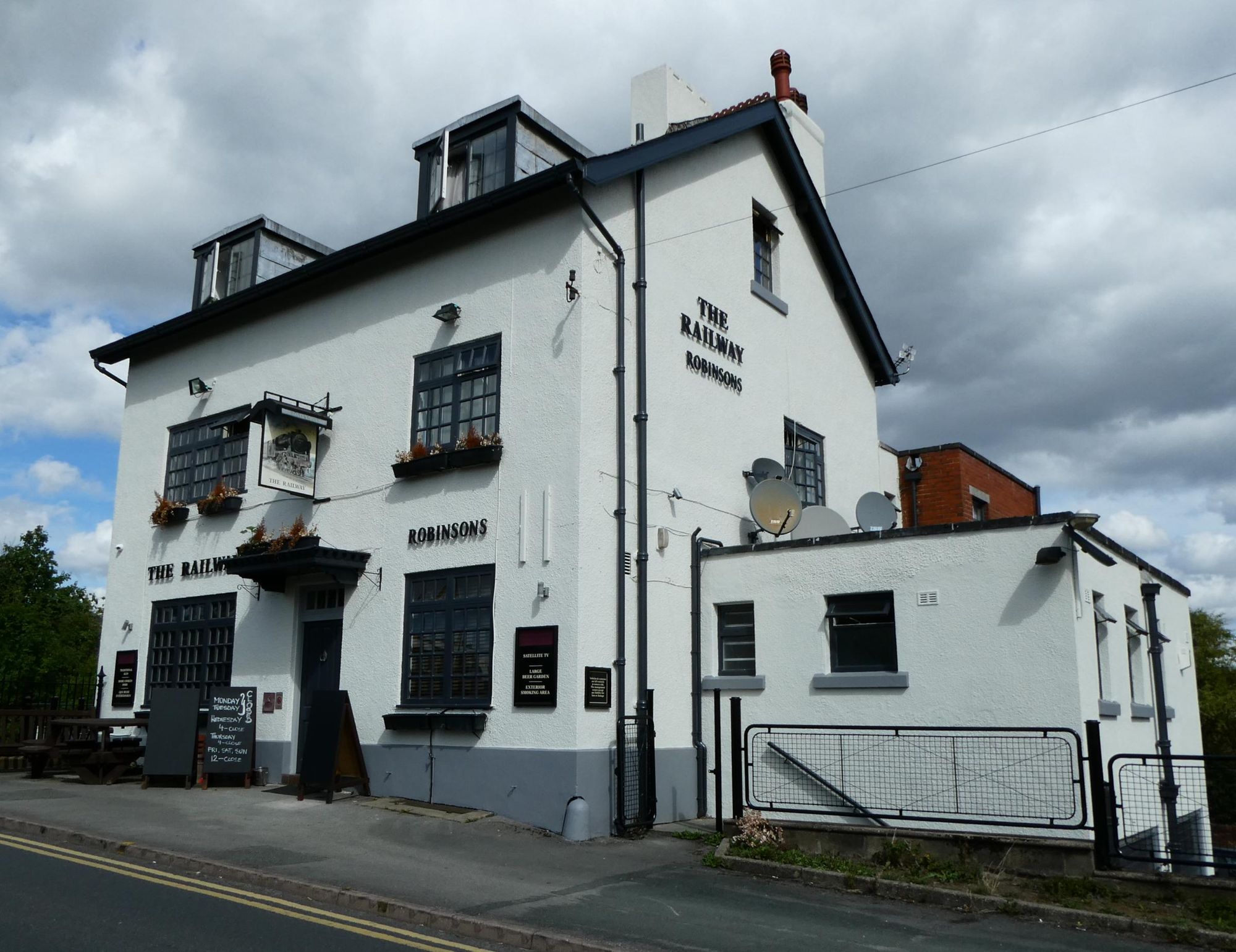 (Pub, External, Key). Published on 01-09-2022