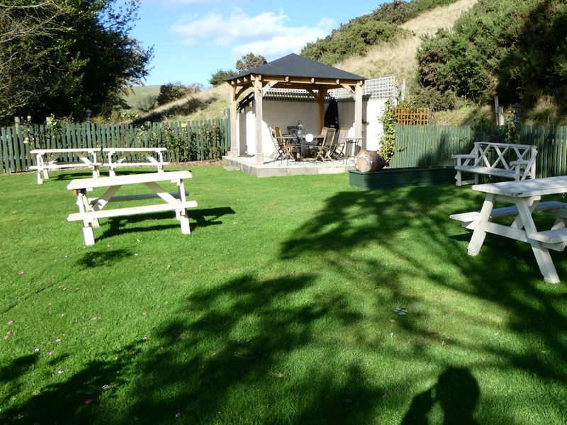 (External, Garden). Published on 19-09-2023