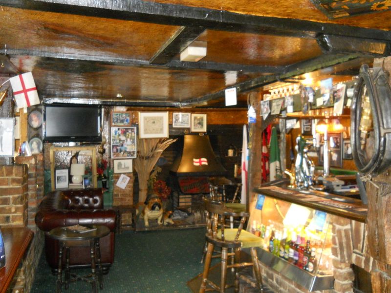 Wheatsheaf (Int) - Leybourne. (Pub, Bar). Published on 06-05-2013