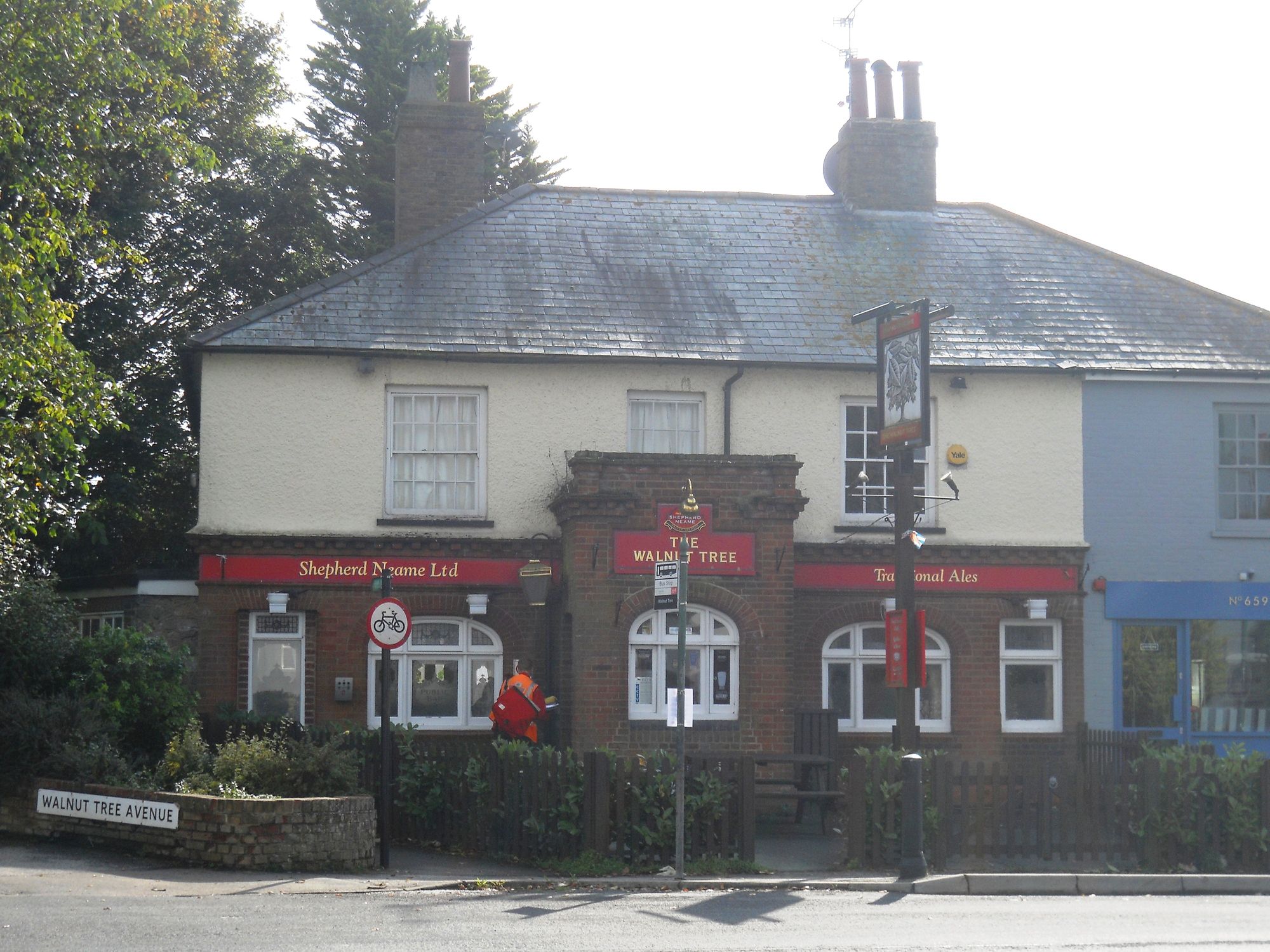 Walnut Tree - Loose. (Pub, External, Key). Published on 25-04-2013