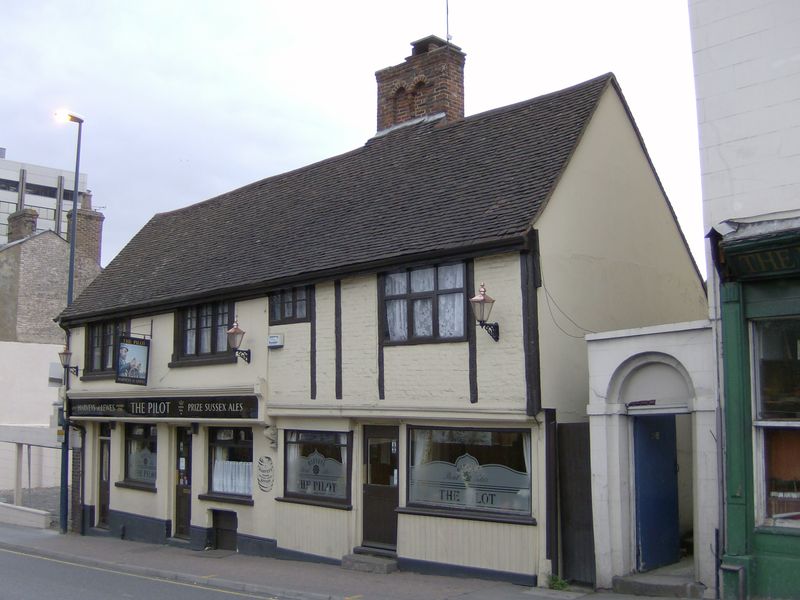 Pilot - Maidstone. (Pub, External, Key). Published on 28-04-2013
