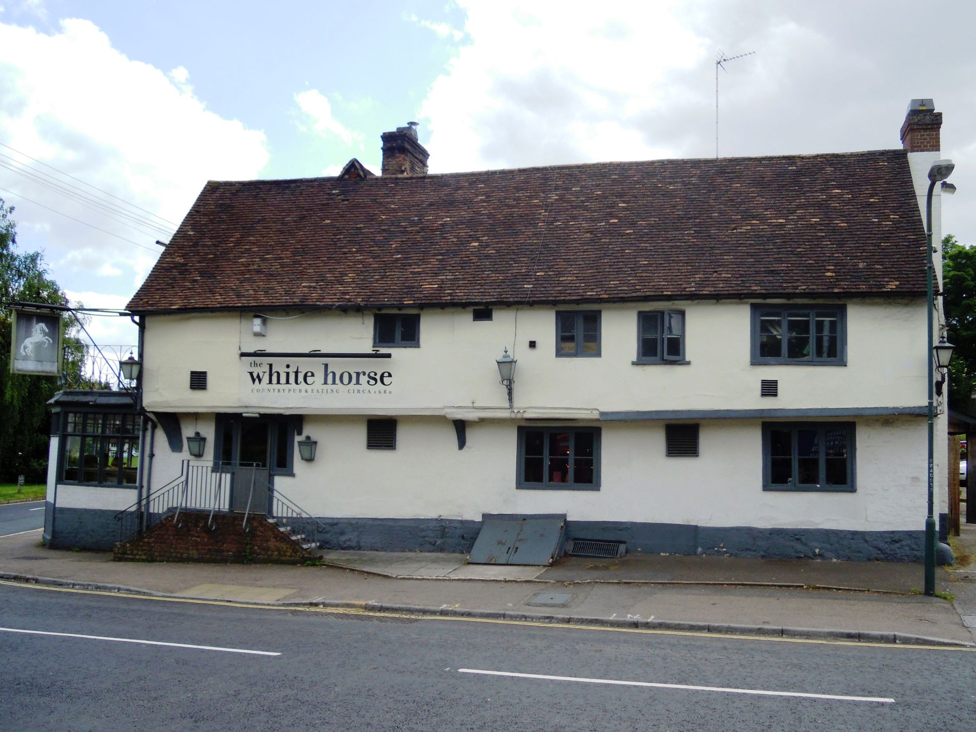 White Horse - Bearsted. (Pub, External). Published on 04-06-2015