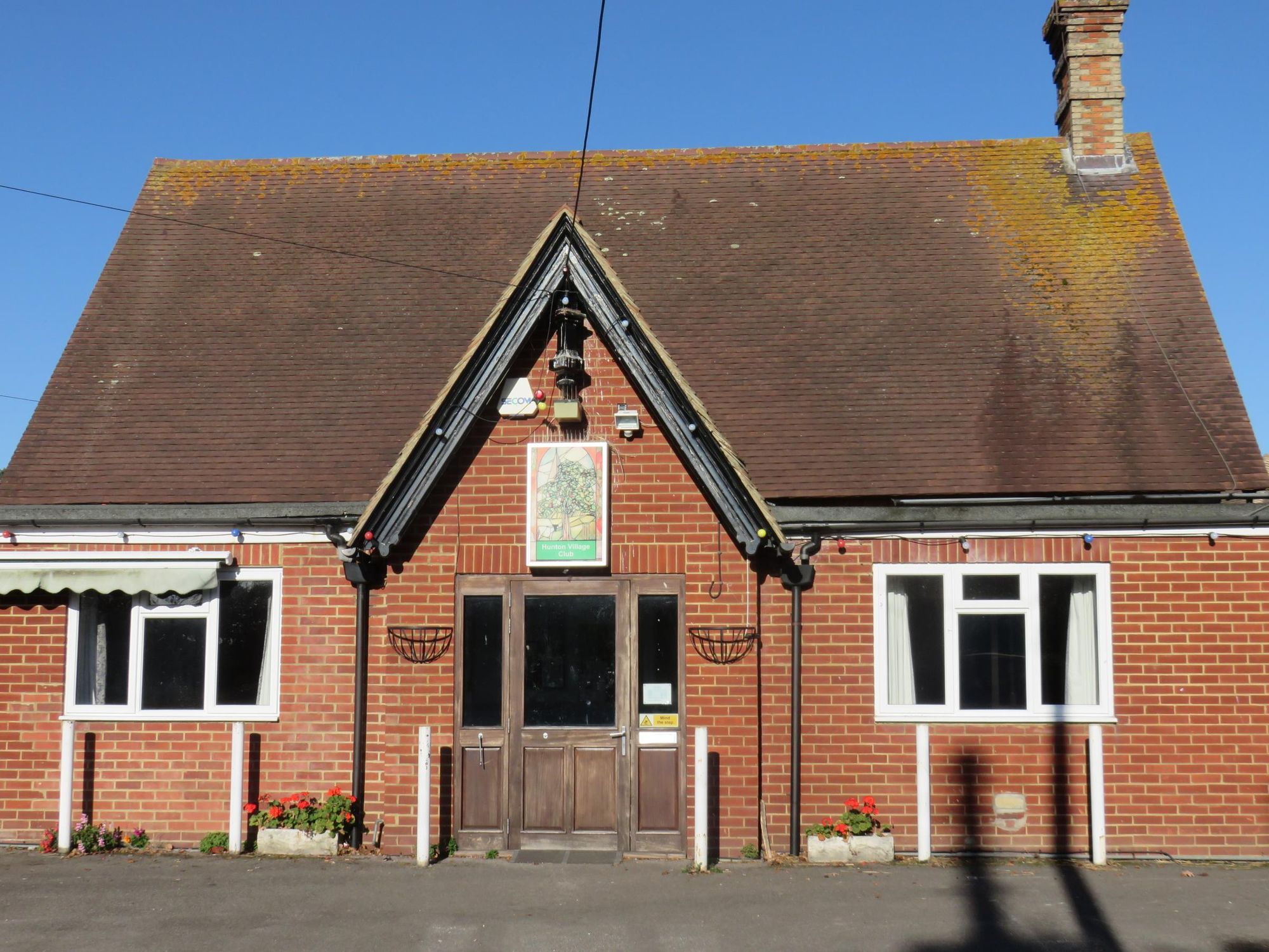 Hunton Village Club - Hunton. (Pub, External, Key). Published on 06-11-2016