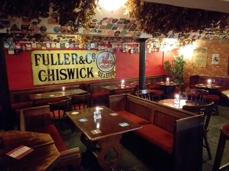 Cellars Alehouse (Interior 2) - Maidstone. (Pub). Published on 09-10-2022
