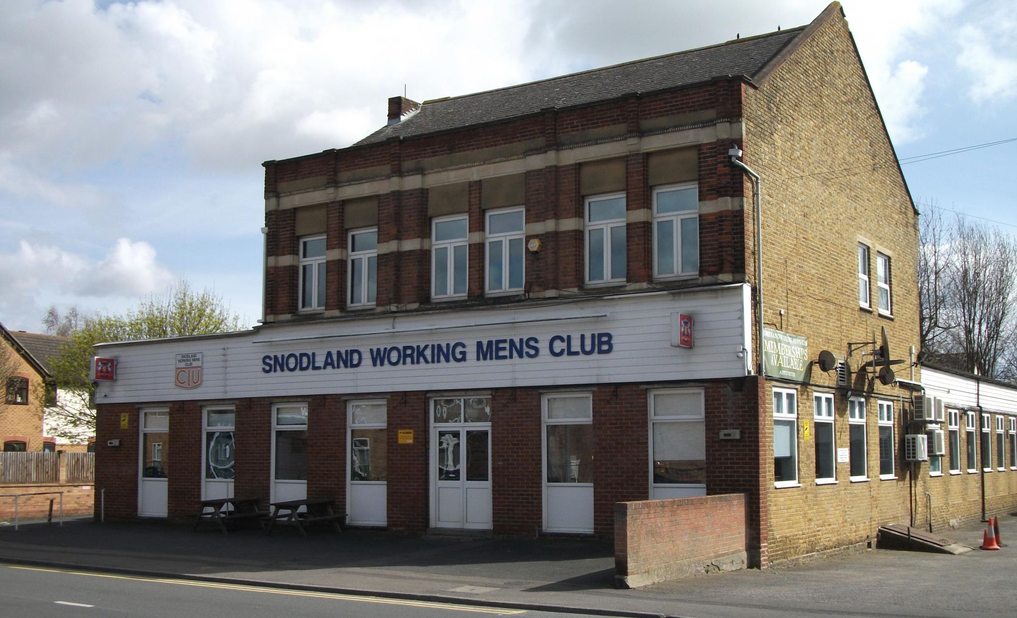 Snodland Working Mens Club - Snodland. (External, Key). Published on 01-04-2017