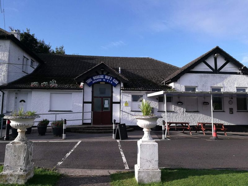 Tovil Working Mens Club - Tovil. (Pub, External, Key). Published on 22-08-2017