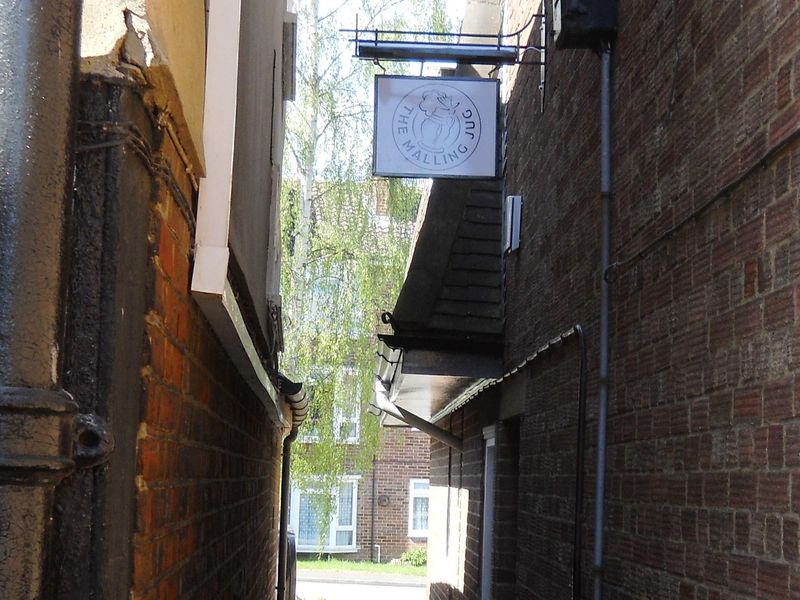 Malling Jug - West Malling. (Pub, External, Sign, Key). Published on 10-04-2017
