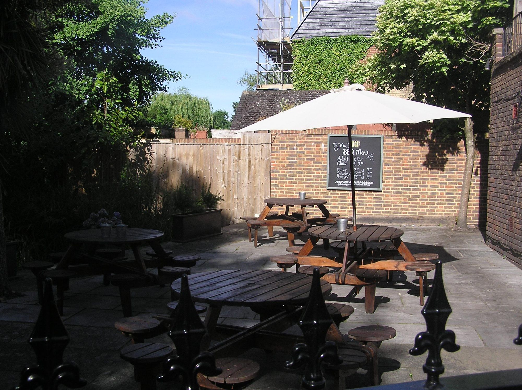 (Pub, External, Garden). Published on 19-06-2017
