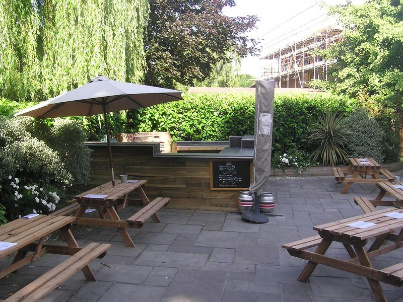 (Pub, External, Garden). Published on 19-06-2017