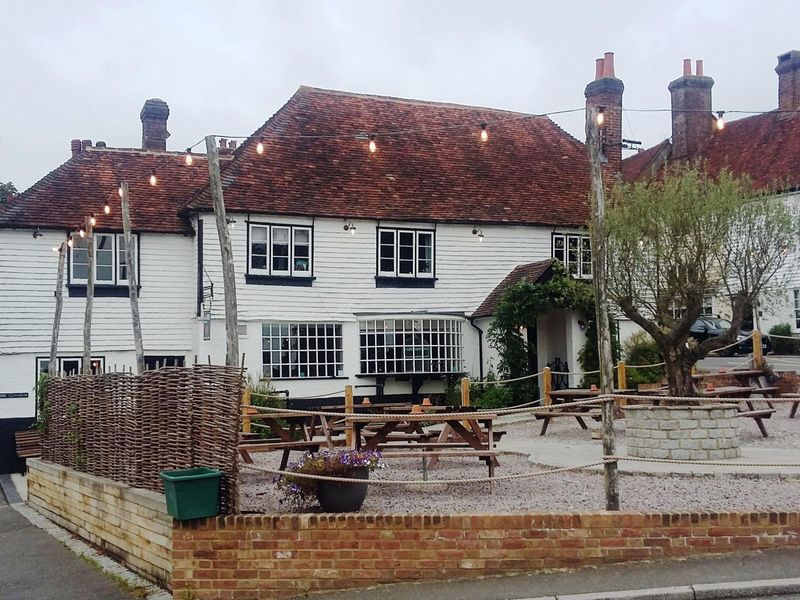 Vine - Goudhurst. (Pub, External, Key). Published on 13-09-2018