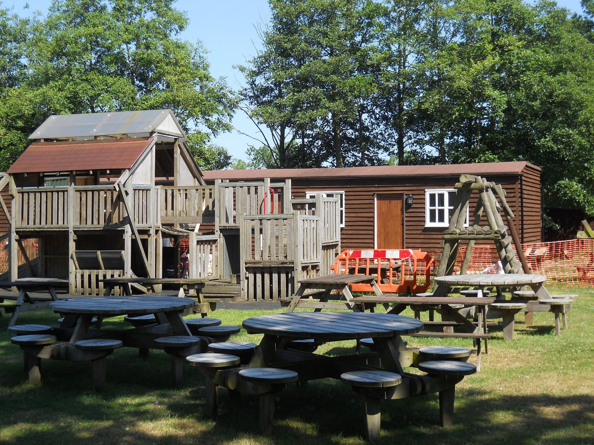 Hawkenbury - Garden. (Pub, External, Garden). Published on 05-04-2017