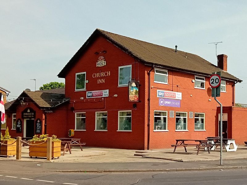 Front view showing outside seating area. (Key). Published on 26-05-2025