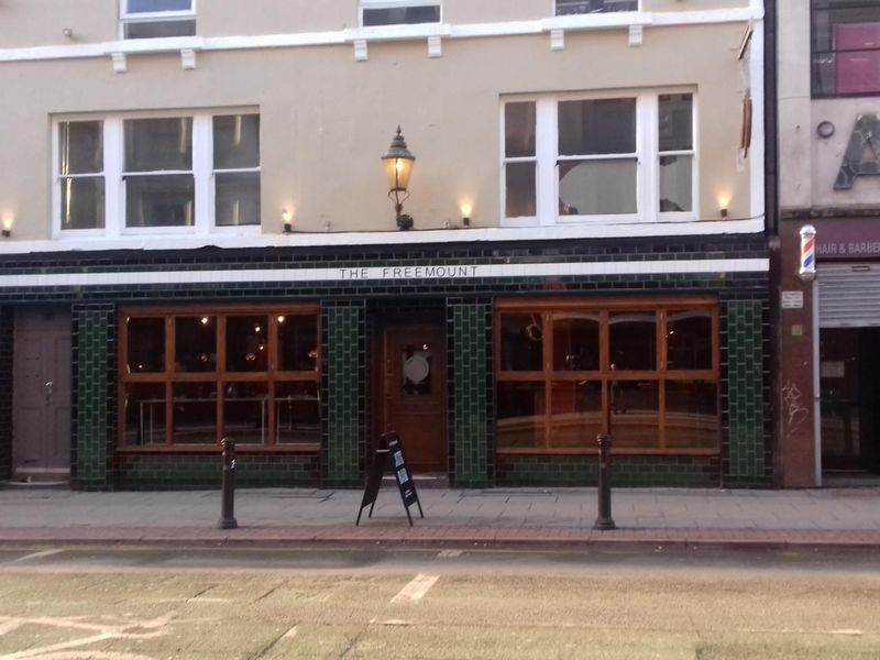External Oldham St. (Pub, External). Published on 27-01-2018