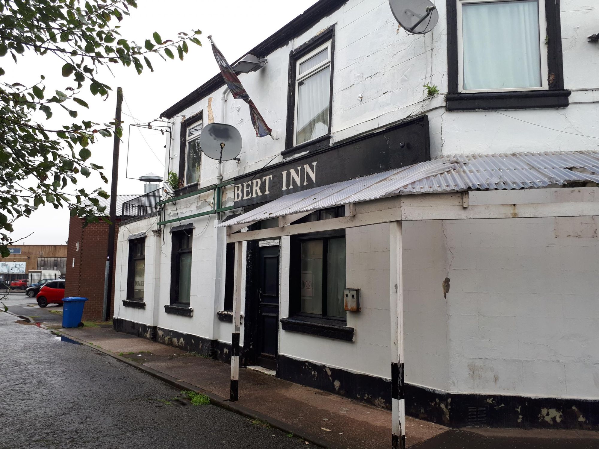 The Albert Inn, looking in a sorry shape. (Pub). Published on 12-09-2019