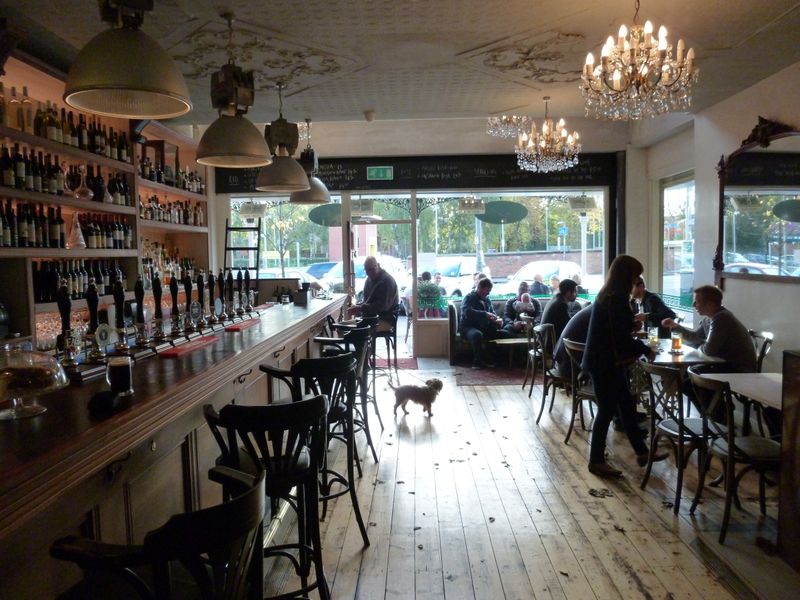 Wine and Wallop interior - West Didsbury. (Bar). Published on 18-10-2014