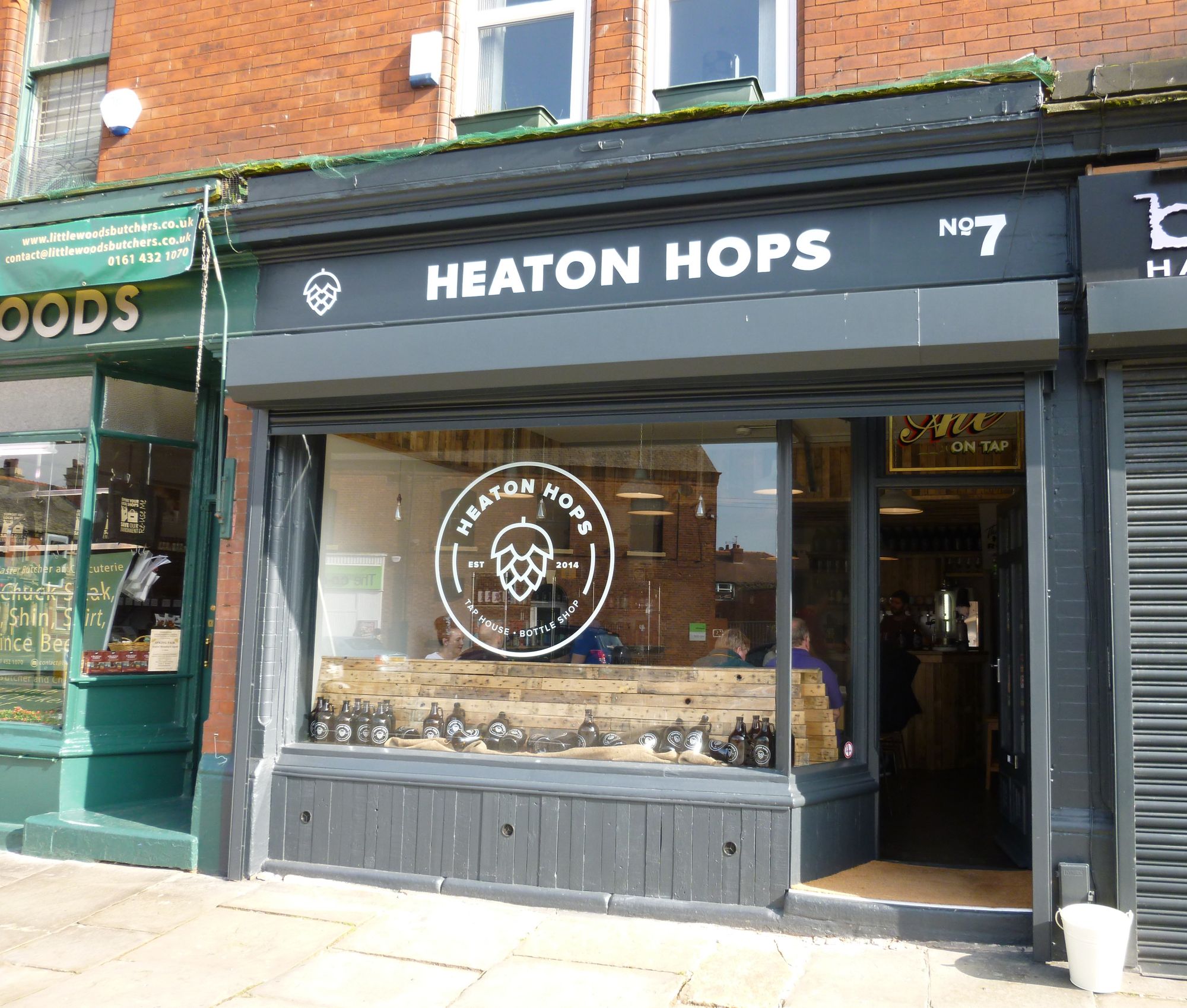 Heaton Hops - Heaton Chapel. (Pub, External, Key). Published on 05-04-2015