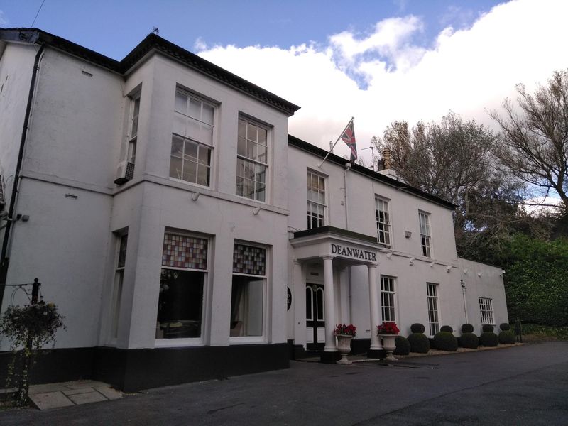 Woodford - Deanwater Hotel 2021 10 15. (Pub, External). Published on 15-10-2021 