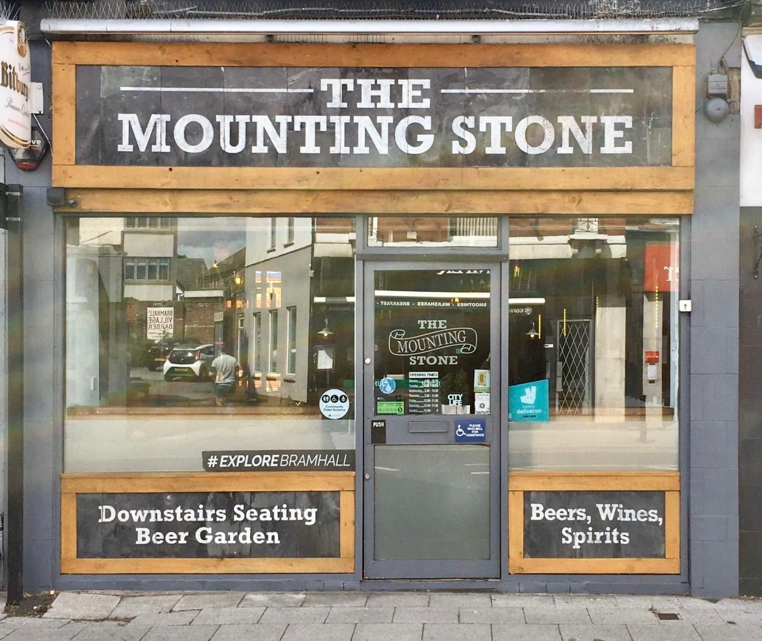 Mounting Stone - Bramhall 2020. (Pub, External). Published on 29-06-2020