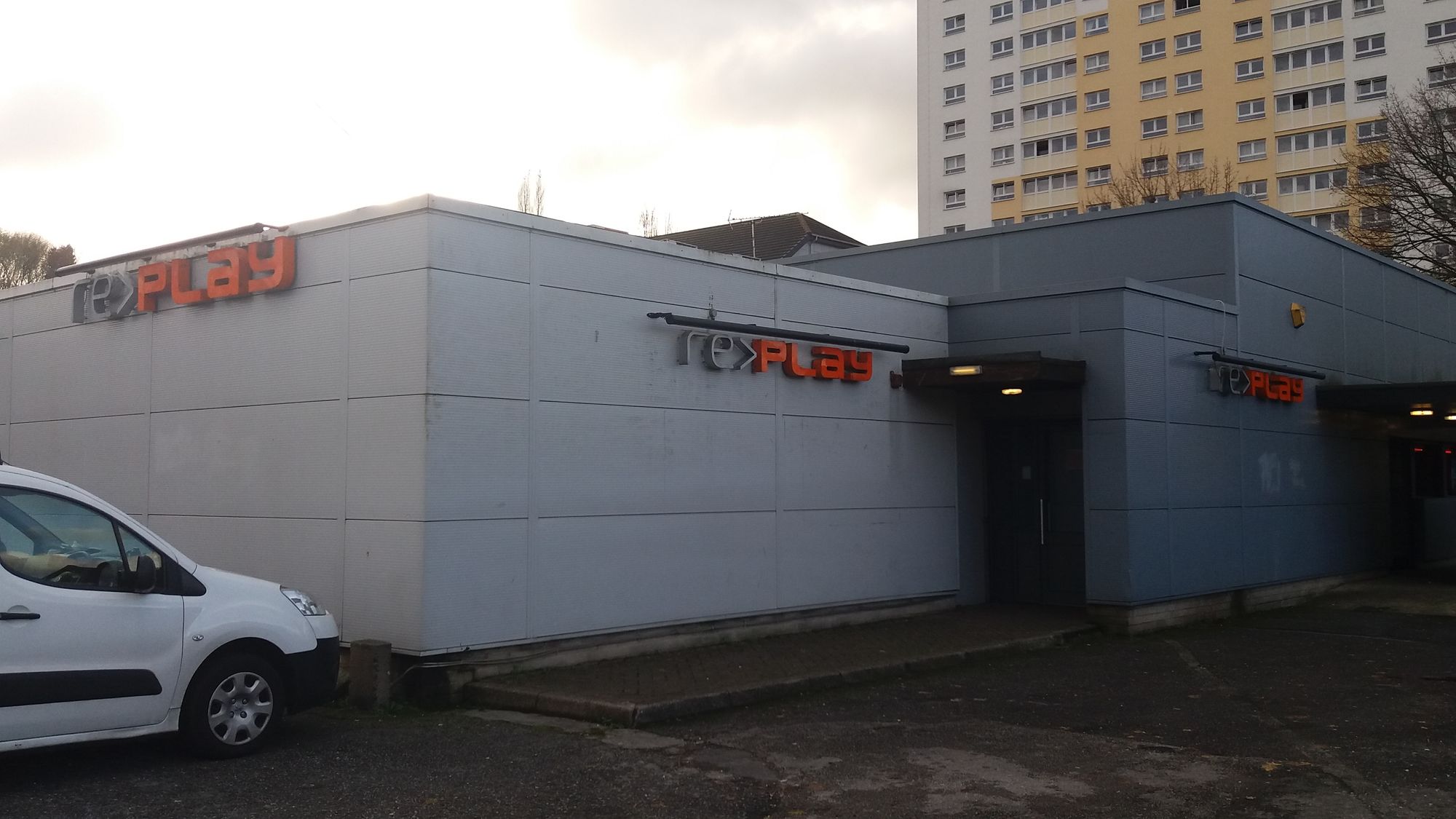 Edgeley - Club Replay. (Pub, External). Published on 23-11-2016