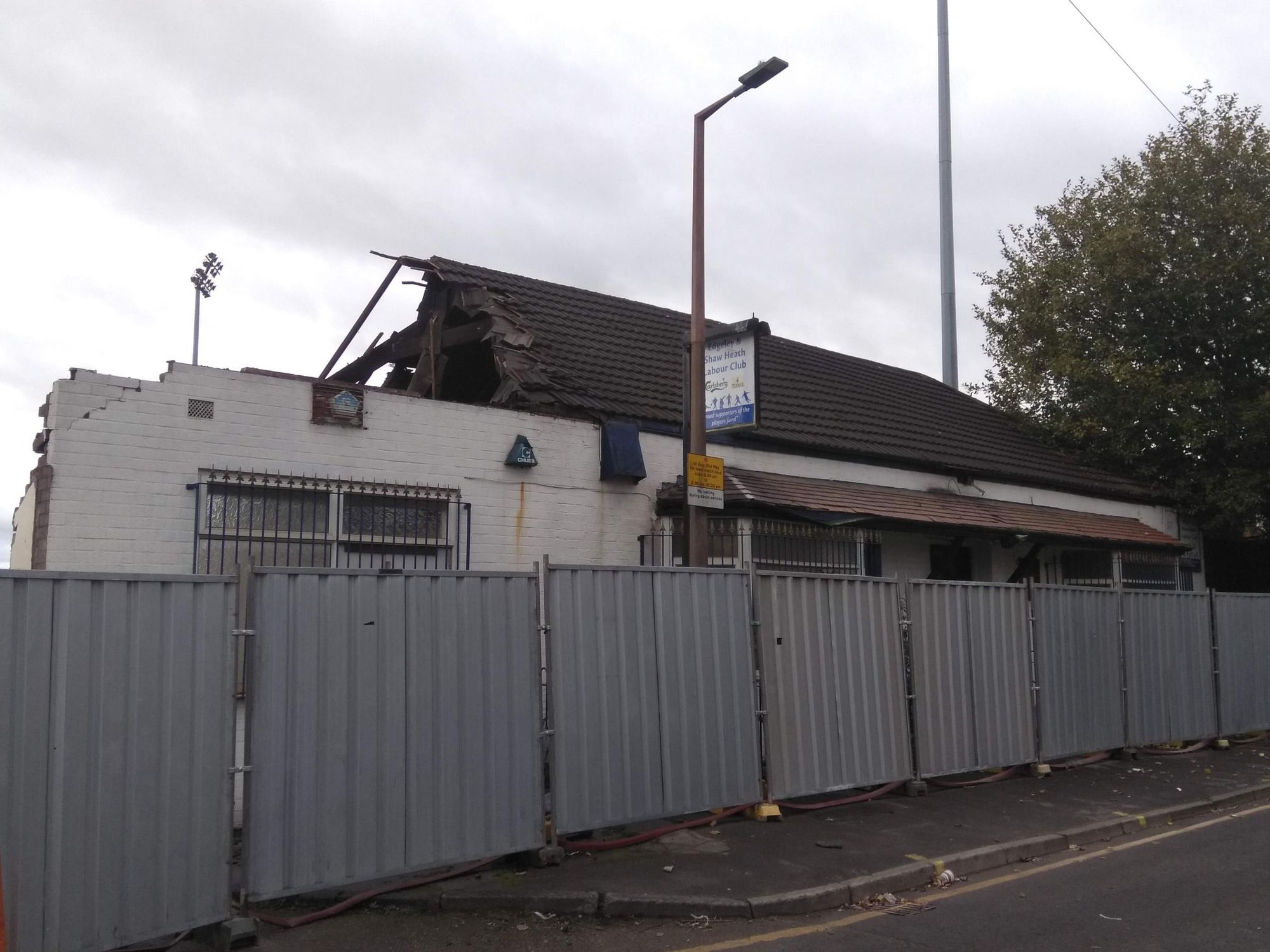 Edgeley - Edgeley Labour Club demolition 2022 11 10. (Pub, External). Published on 10-11-2022