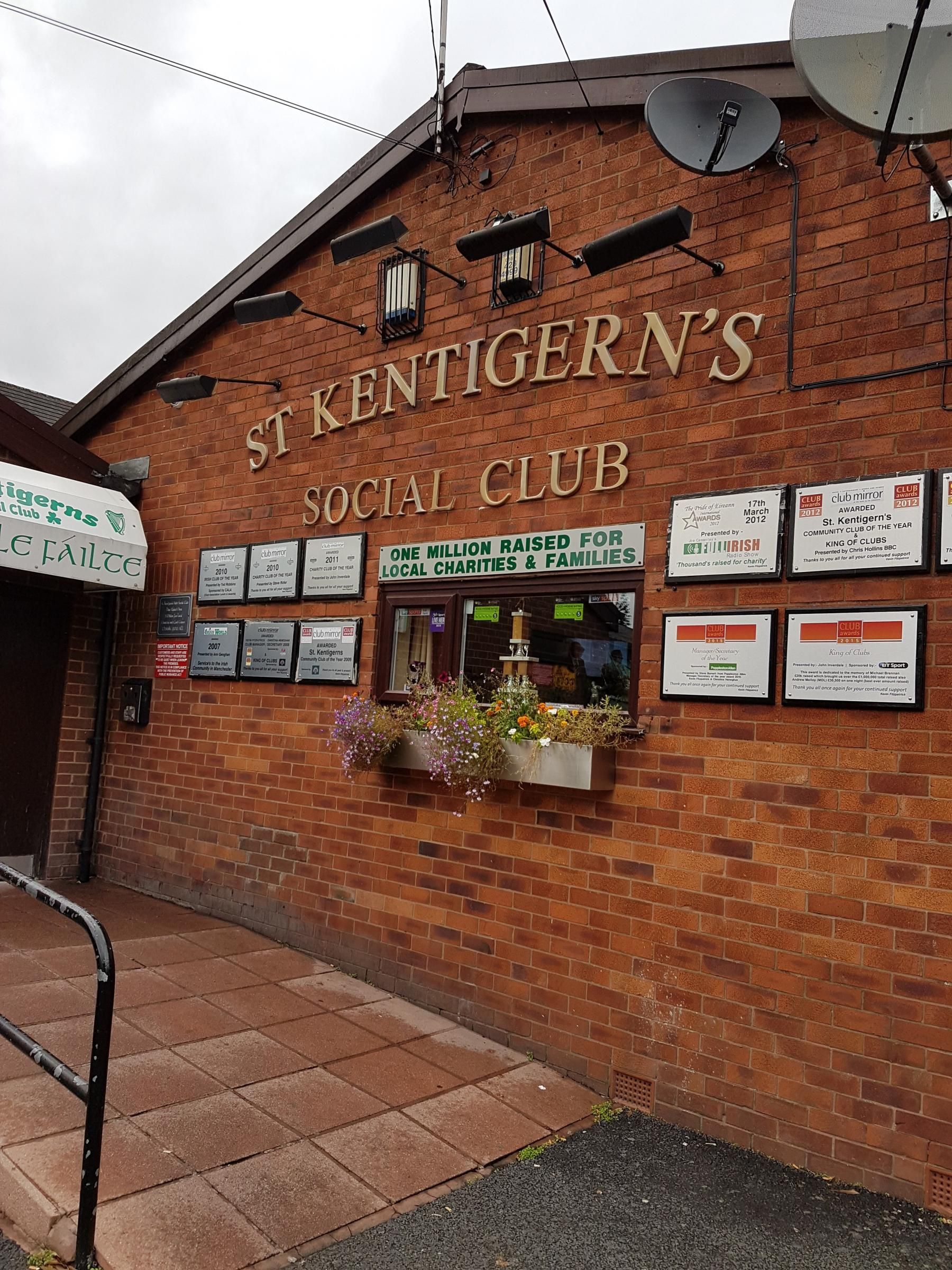 Fallowfield - St Kentigerns Irish Club 2017 10 30. (Pub, External, Key). Published on 18-10-2021
